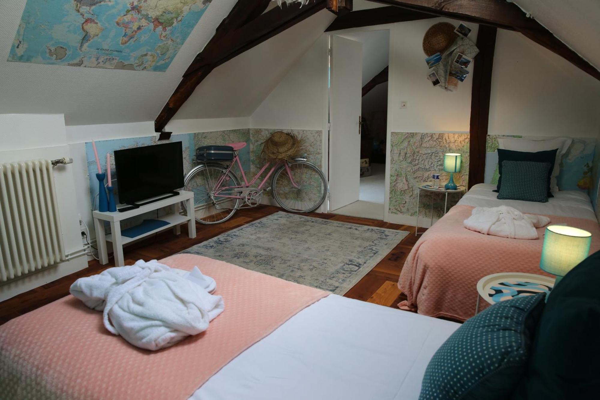 Taty Ginette Maison Et Table D'Hotes Marolles  Eksteriør billede